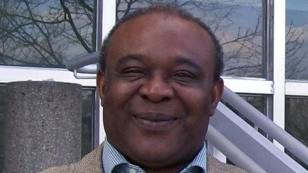 El escritor Donato Ndongo