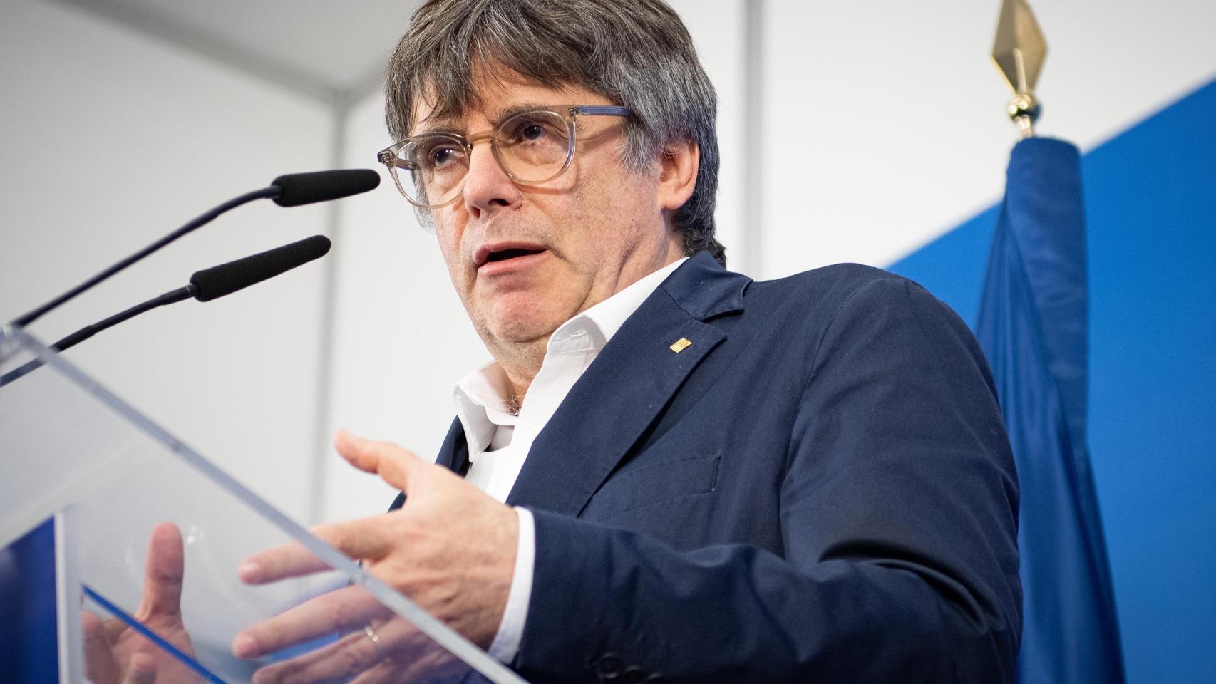 El candidato de Junts a la Generalitat de Catalunya, Carles Puigdemont, durante una rueda de prensa