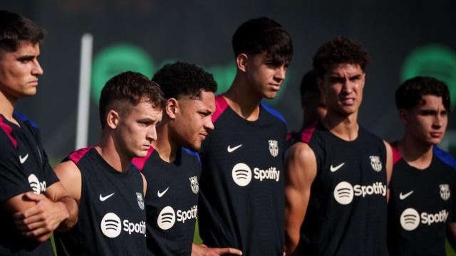 Los futbolistas del Barça, durante el primer entrenamiento de Hansi Flick