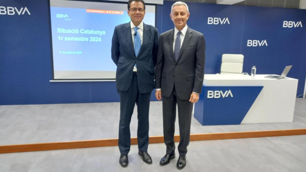 Economista jefe del BBVA en España, Miguel Cardoso y el director del BBVA en Cataluña, José Ballester