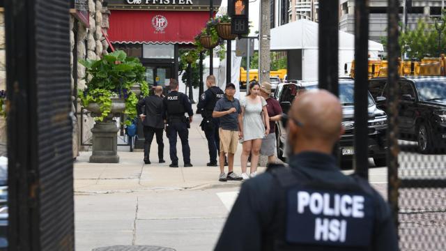 Agentes desplegados en torno a la Convención Nacional Republicana en Milwauke