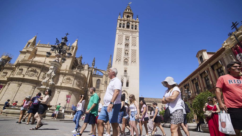 Turistas en Sevilla