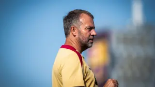 El defensa del Barça que sorprende a Hansi Flick por su polivalencia