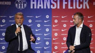 Ni Kimmich, ni Merino: Hansi Flick desvela sus planes para el mediocentro del Barça