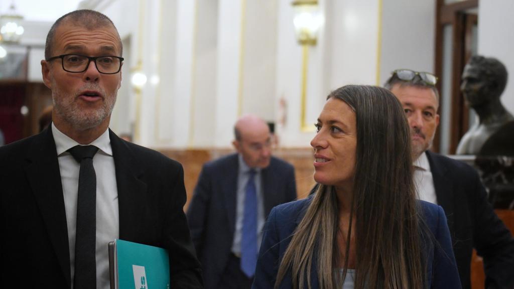 La portavoz de Junts en el Congreso, Miriam Nogueras y el diputado de Junts, Josep Maria Cruset