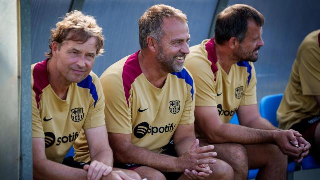 Hansi Flick, feliz, durante el primer amistoso del Barça en la pretemporada