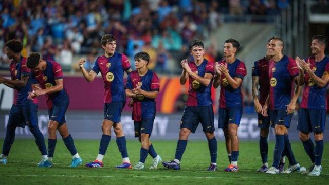 Los futbolistas del Barça celebran la victoria ante el City