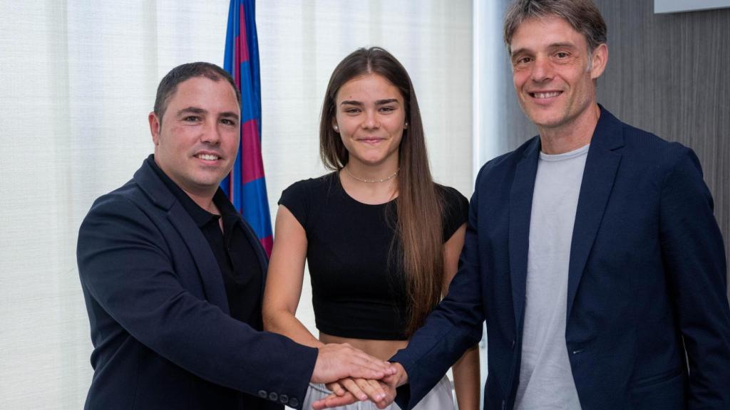 Jordi Ventura y Marc Vivés presentan el fichaje de Natàlia Escot para el Barça Femenino B