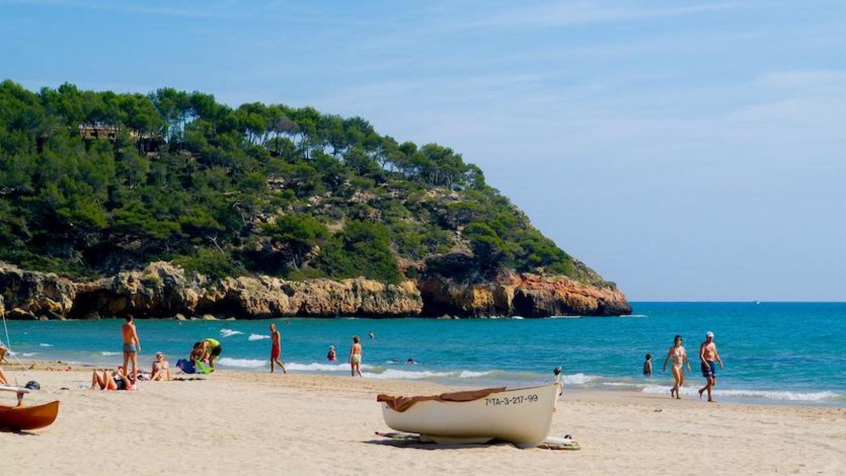 Así es la playa de la Mora, en Tarragona