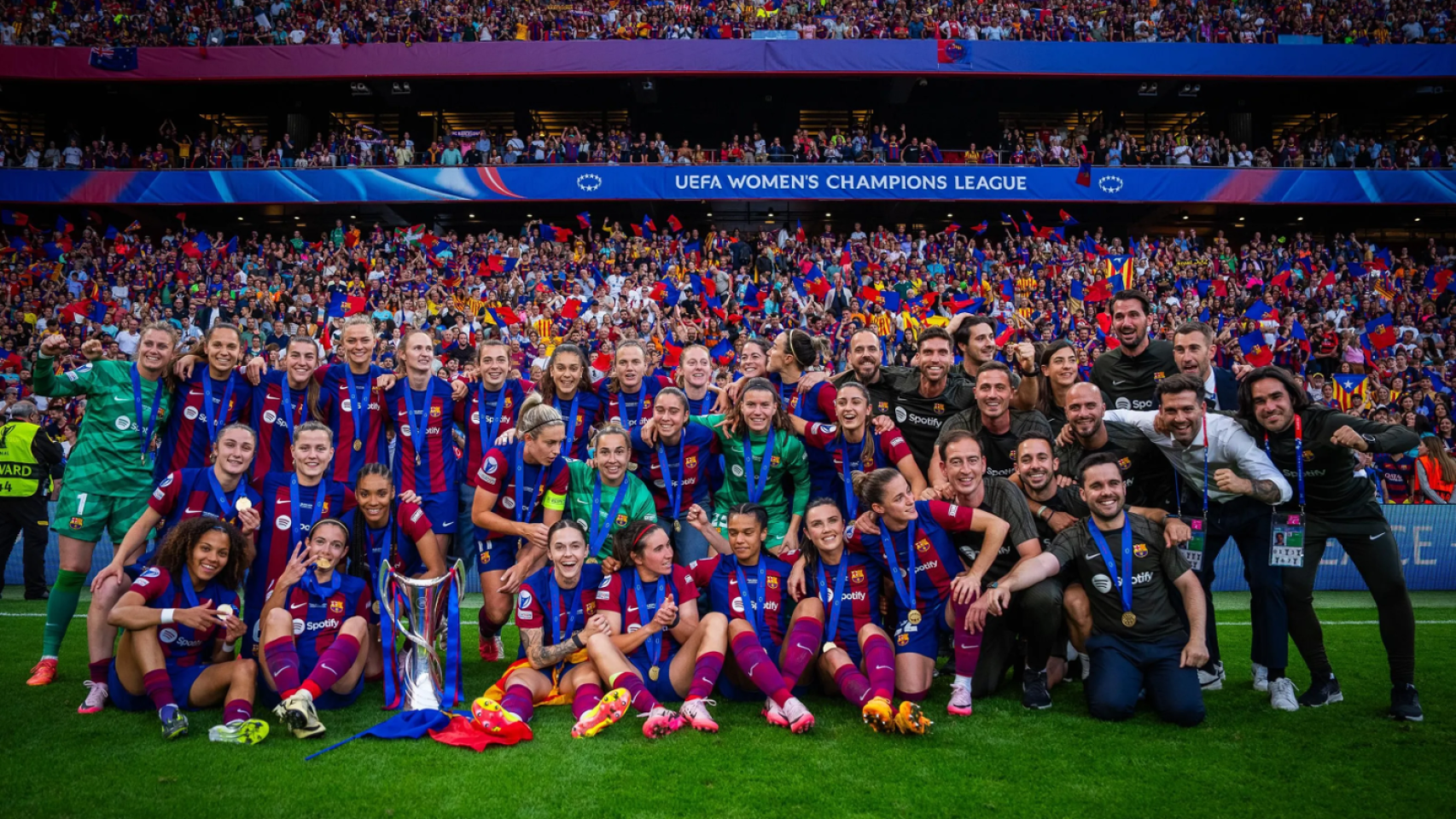 El Barça Femenino celebra la conquista de la Champions League en San Mamés