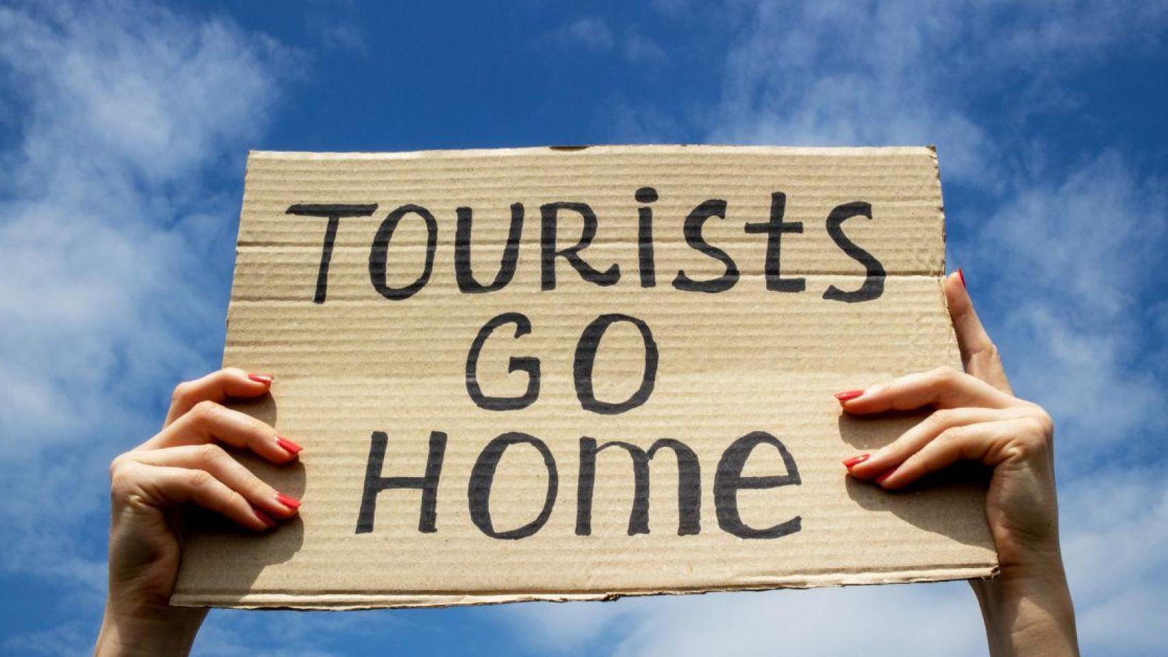 Un cartel contra el turismo | CANVA