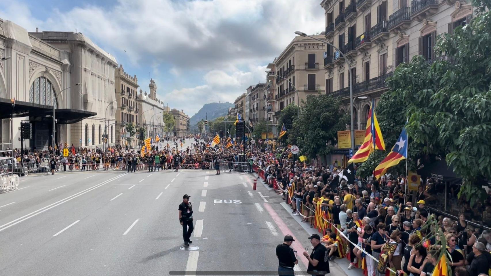 Concentración en la Estació de França de Barcelona durante la Diada de Cataluña de 2023