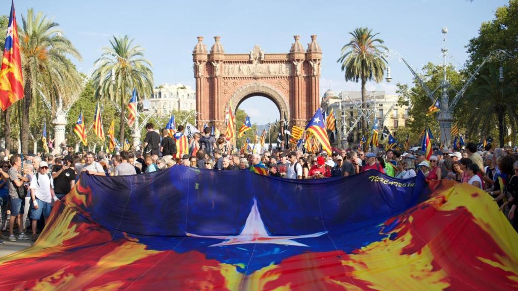 Puigdemont llega a Barcelona en la jornada de investidura de Salvador Illa