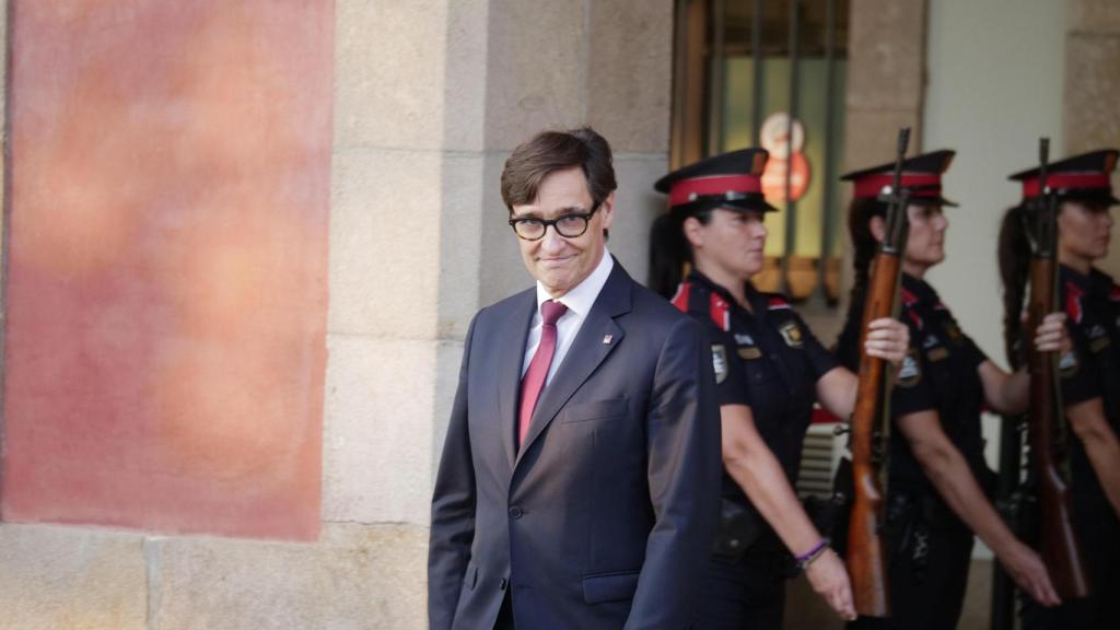 Salvador Illa, a su salida del Parlament, una vez investido 'president'