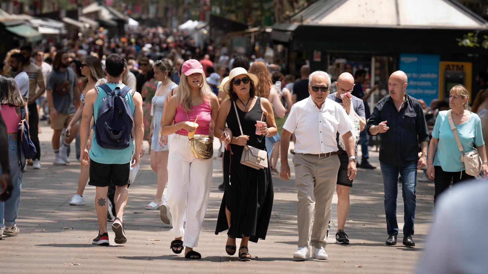 Día de verano en Las Ramblas de Barcelona