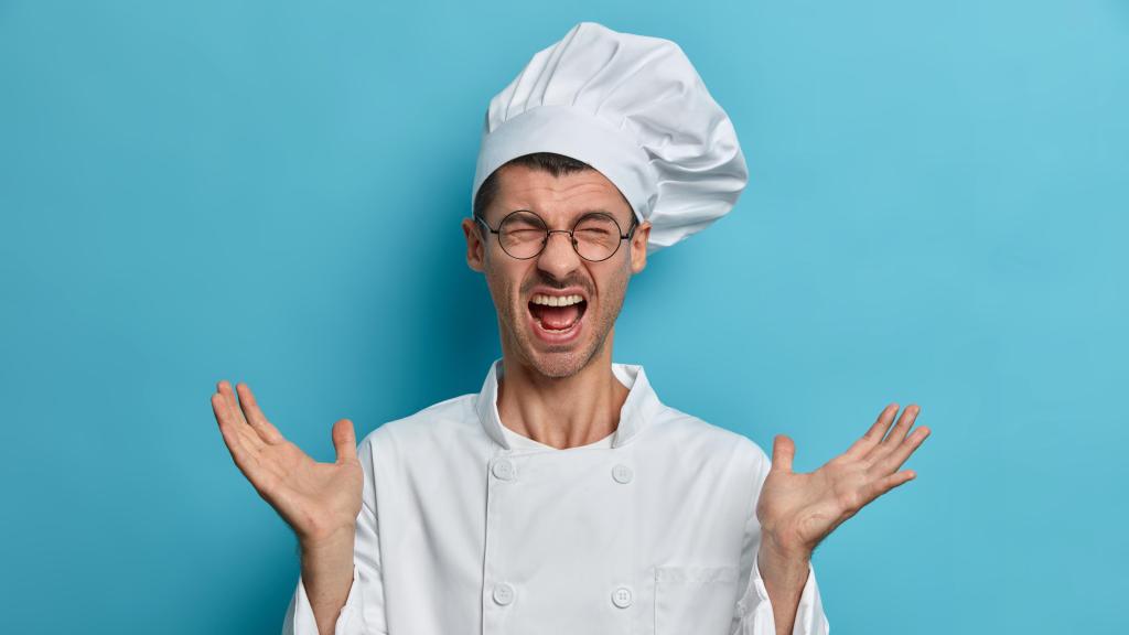 Cocinero enfadado/gritando