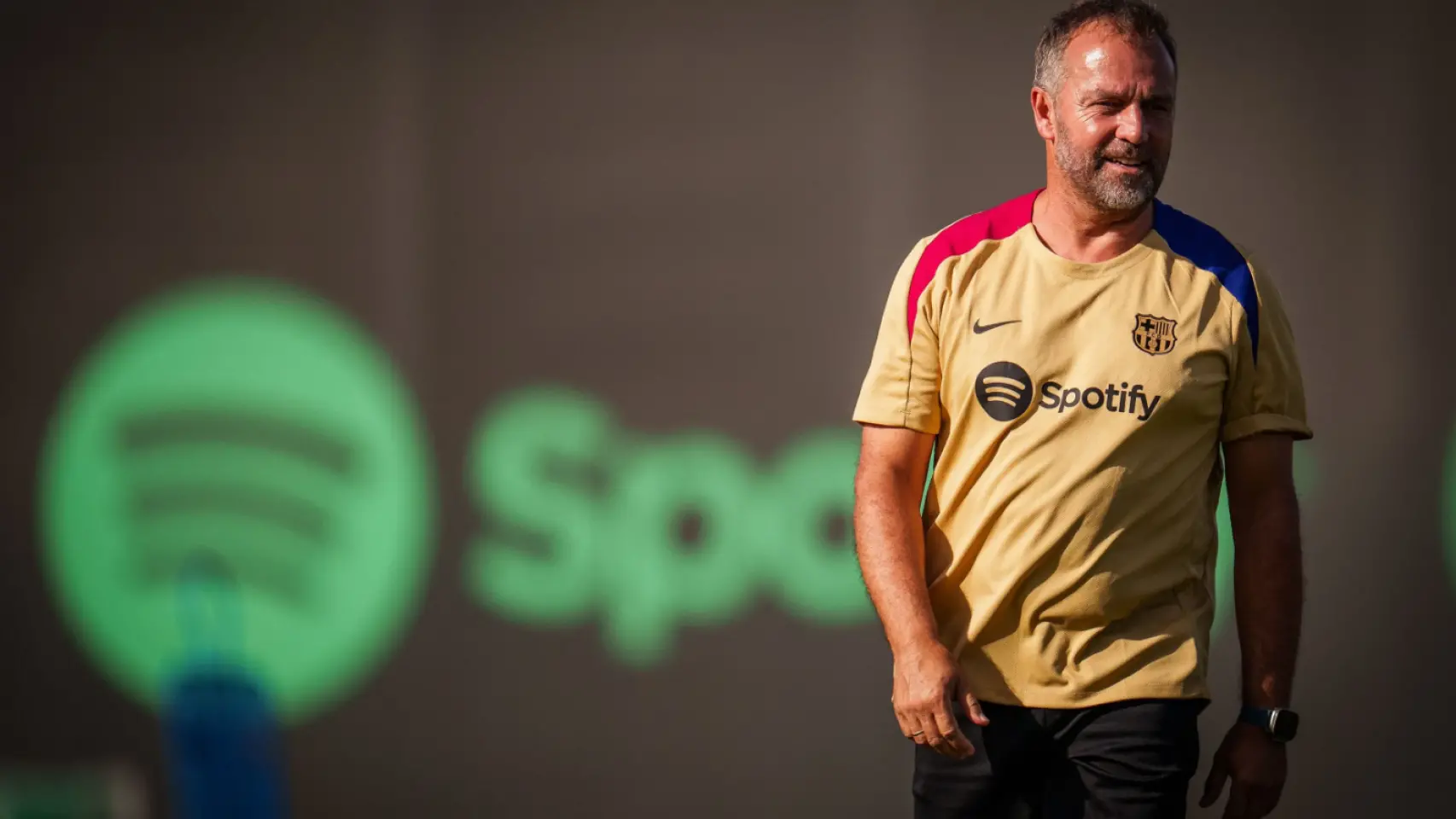 Hansi Flick, en una sesión de entrenamiento del Barça