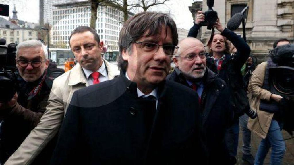 David Goicoetxea, haciendo labores de protección del 'expresident' Puigdemont