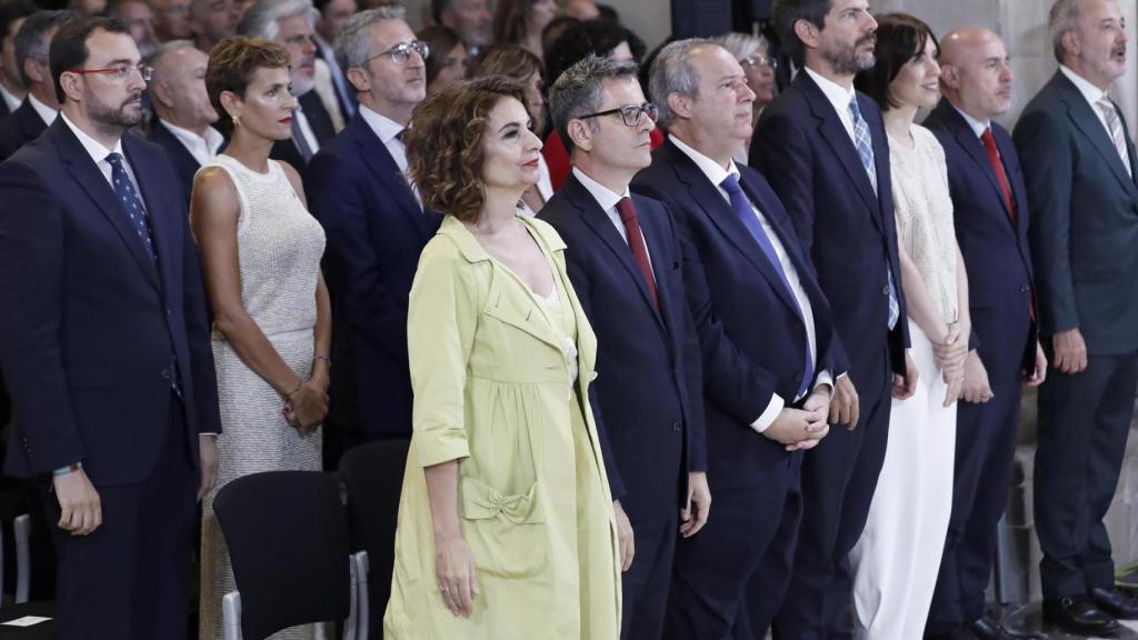 Los ministros María Jesús Montero, Félix Bolaños, Jordi Hereu, Ernest Urtasun y Diana Morant también han asistido al acto. Detrás, el presidente de Asturias, Adrián Barbón y la de Navarra, María Chivite