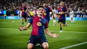 Pau Víctor celebra su doblete contra el Real Madrid en un amistoso