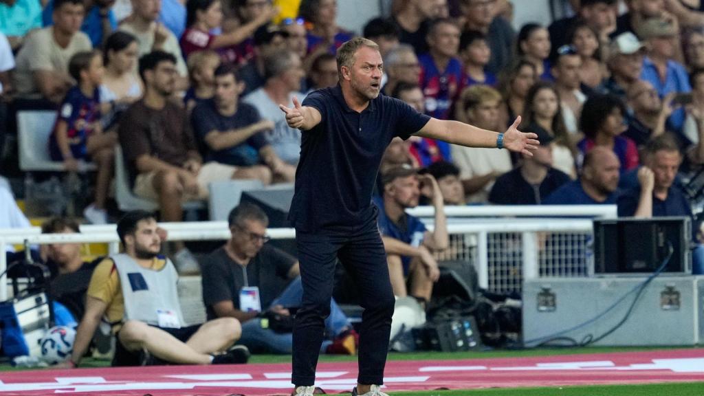 Hansi Flick durante el Gamper entre Barça y Mónaco