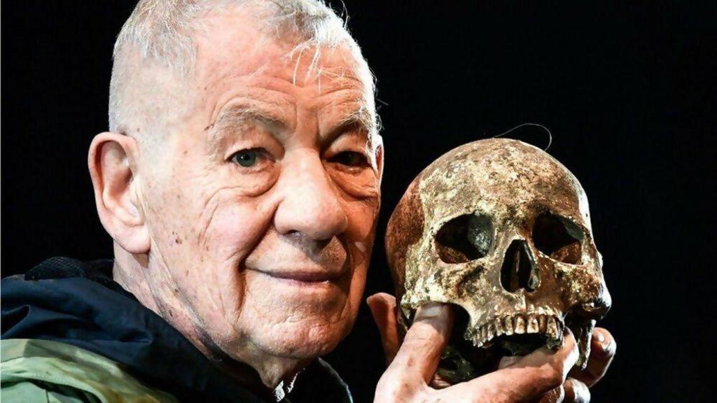 Ian McKellen durante el montaje teatral