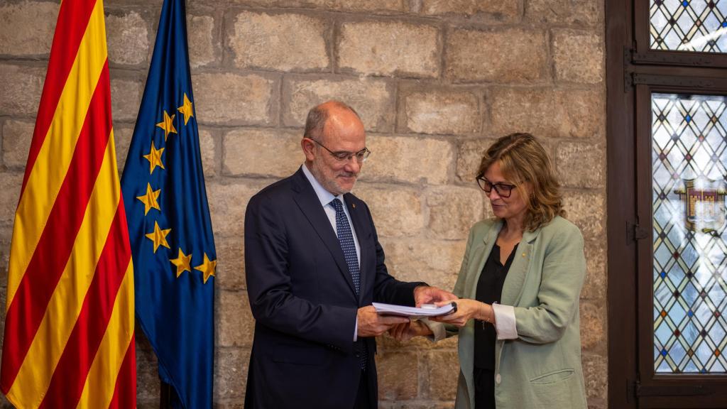 Meritxell Serret entrega la cartera de Acció Exterior i UE a Jaume Duch