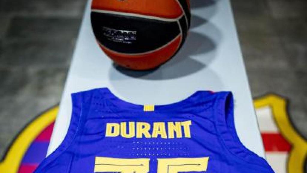 Camiseta del Barça de basket con el nombre de Durant