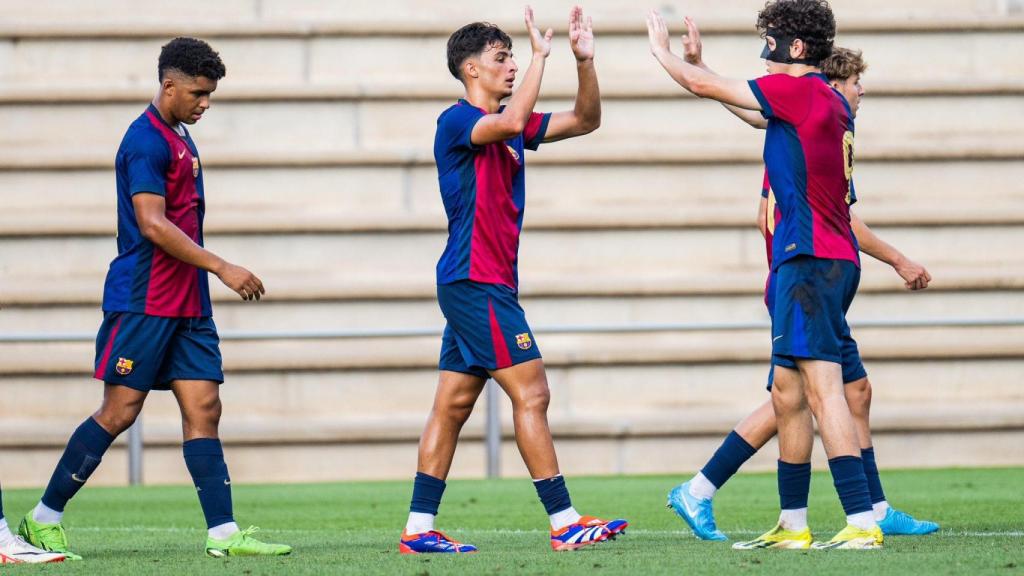 Guille Fernández celebra un gol en el amistoso contra el Cornellà de pretemporada