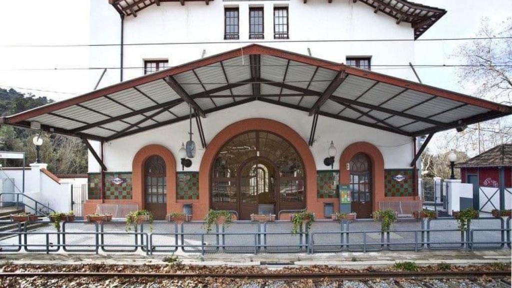 Estación de tren de les Planes | TURISTREN