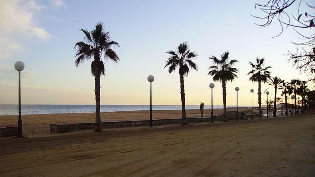 Paseo y playa de Canet de Mar