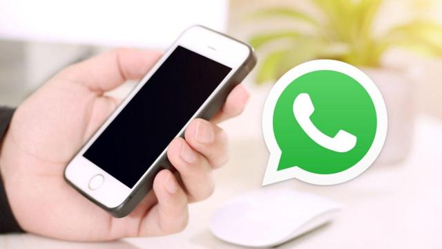 Fotomontaje de un teléfono móvil y el logotipo de WhatsApp