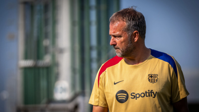 Hansi Flick, en el último entrenamiento del Barça antes de medirse al Athletic