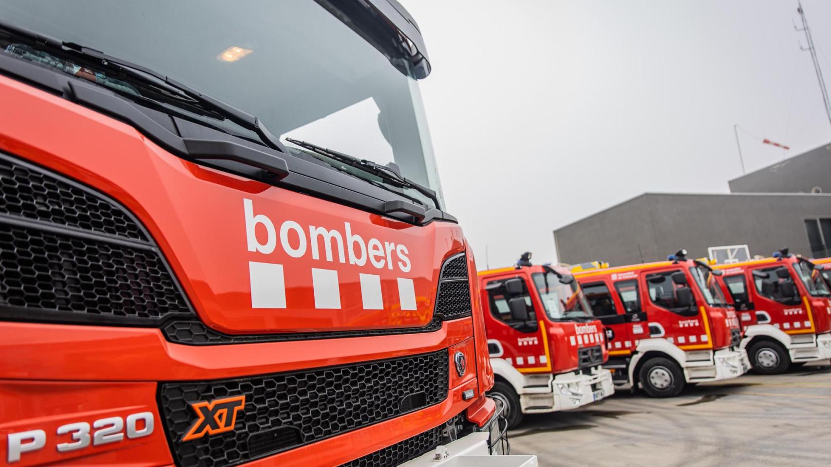 Varios camiones de Bombers de la Generalitat