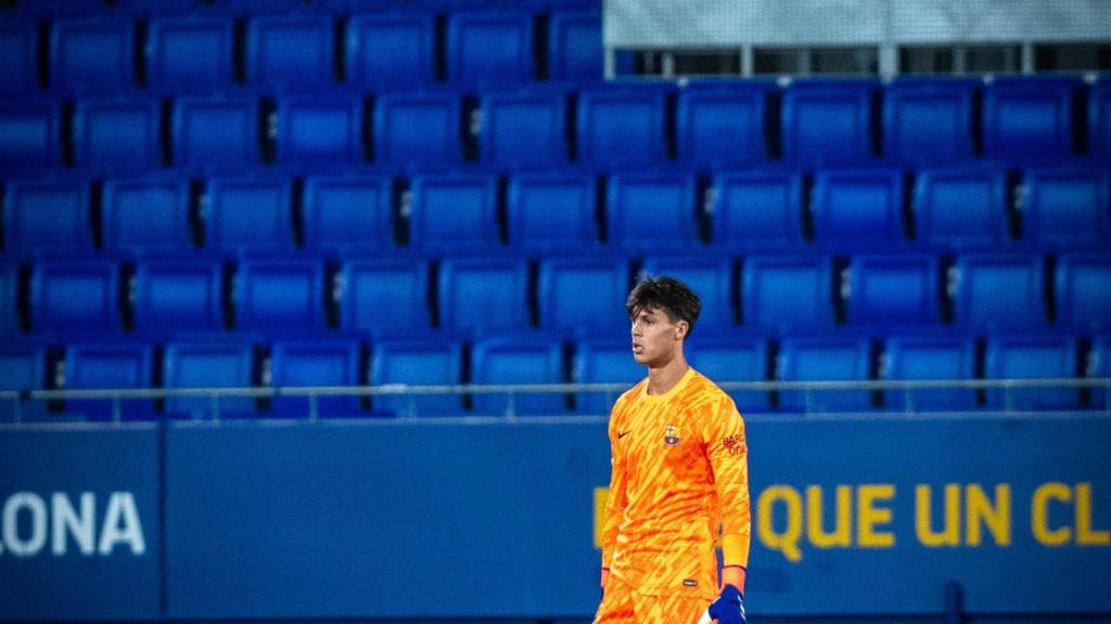 Diego Kochen, durante el empate del Barça B contra el Irún