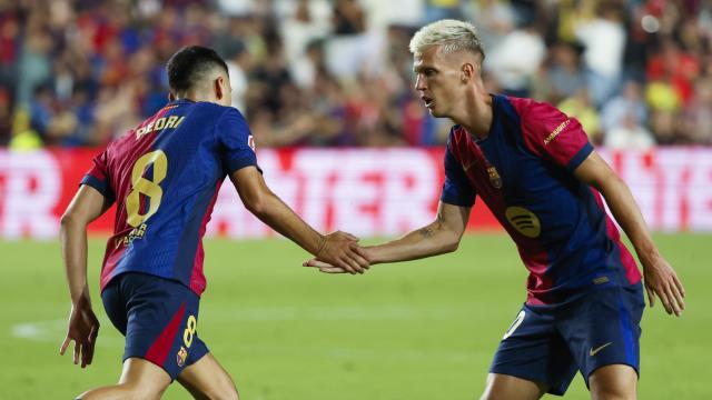 Pedri y Dani Olmo durante el Rayo-Barça de la jornada 3