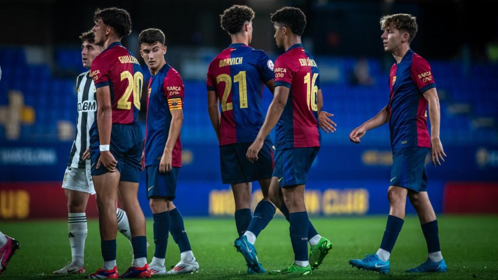 El Barça B, dirigido por Albert Sánchez, en su debut en la Primera RFEF 2024-25