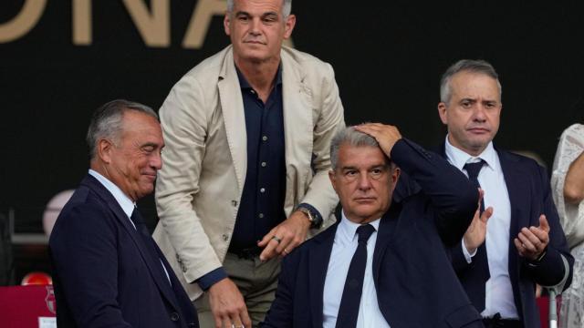 Joan Laporta en el palco de Montjuïc en el Gamper