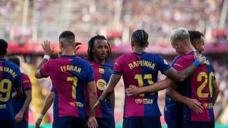 El central que el Barça pondrá en el mercado si no renueva a la baja (y no es Araujo)