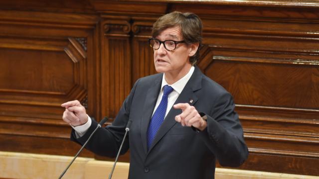 El presidente de la Generalitat, Salvador Illa, comparece a petición propia ante el pleno del Parlament para explicar la composición del nuevo Govern.