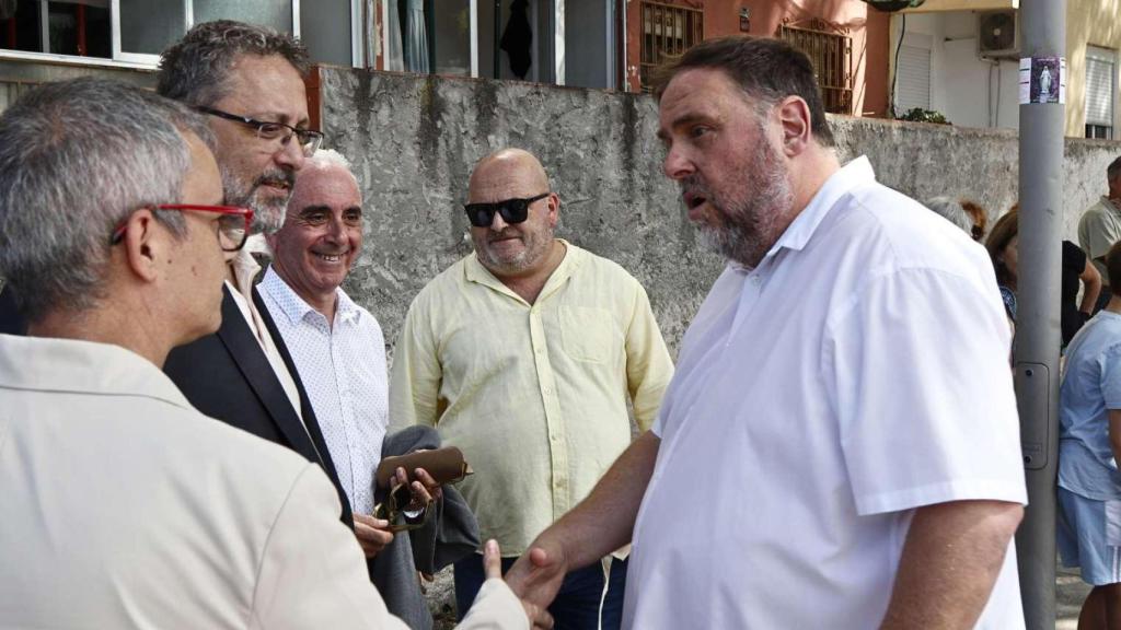 Oriol Junqueras, hablando con militantes de ERC