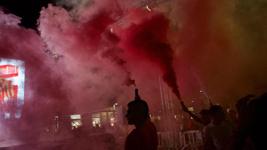 Manifestantes de la Izquierda Independentista en el acto político del Born