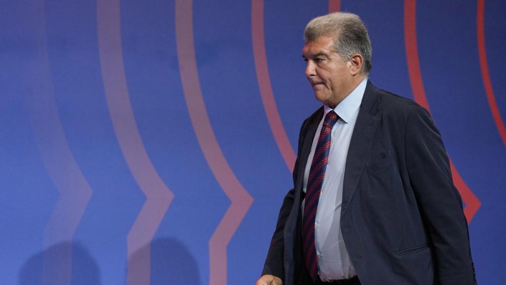 Joan Laporta, antes de la rueda de prensa del Barça en el Auditori 1899 del Camp Nou