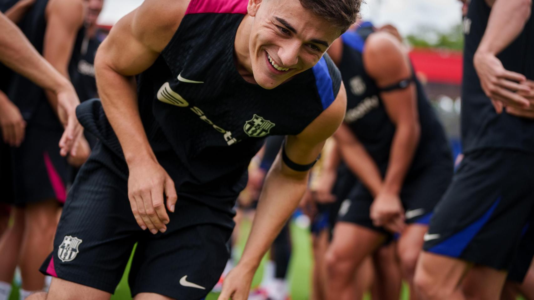 Gavi, en un entrenamiento del Barça en la Ciutat Esportiva Joan Gamper