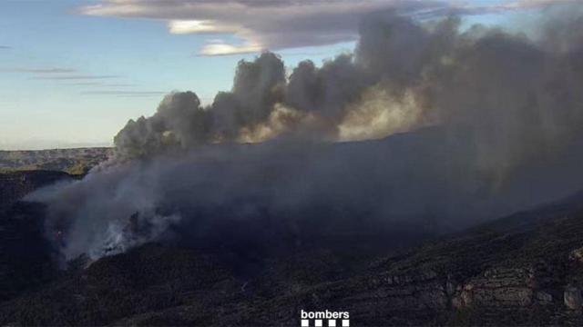 Imagen del incendio de Cabacés