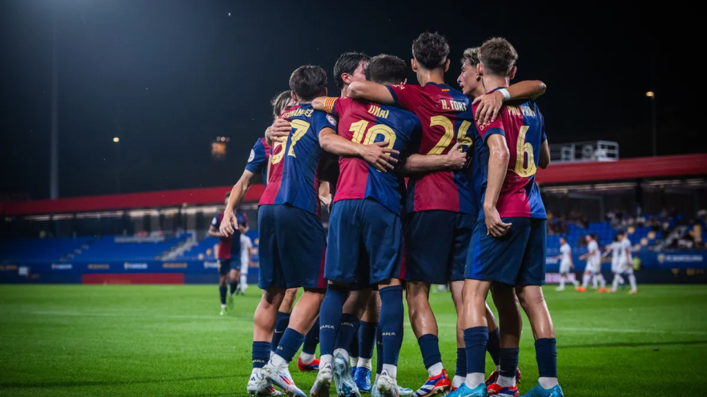 El Barça B celebra un gol en el Estadi Johan Cruyff