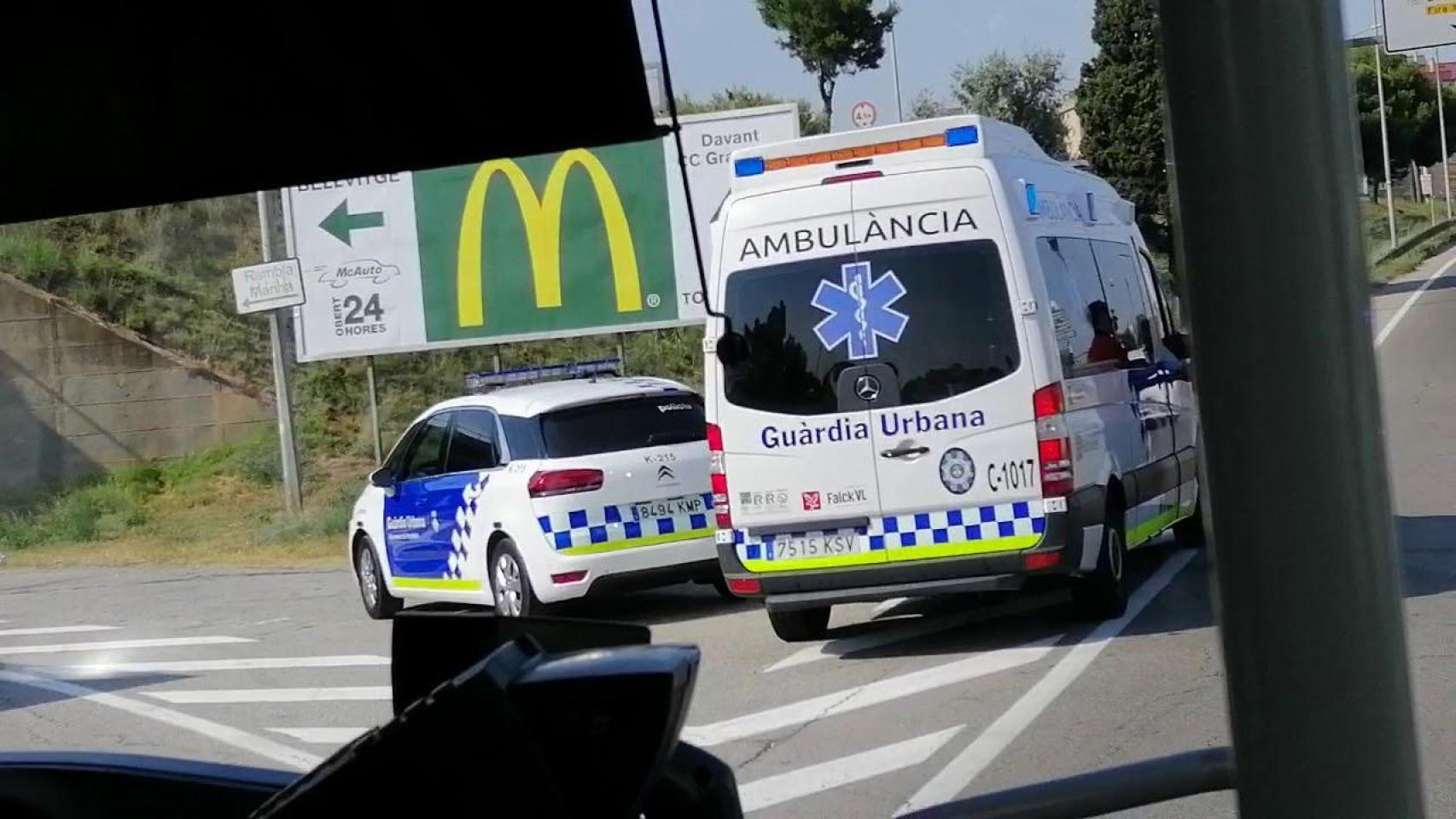 Imagen de la ambulancia municipal de L'Hospitalet de Llobregat