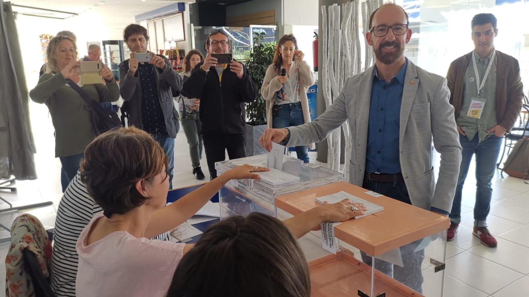 Miquel Forns, durante la jornada electoral de las municipales del 2019