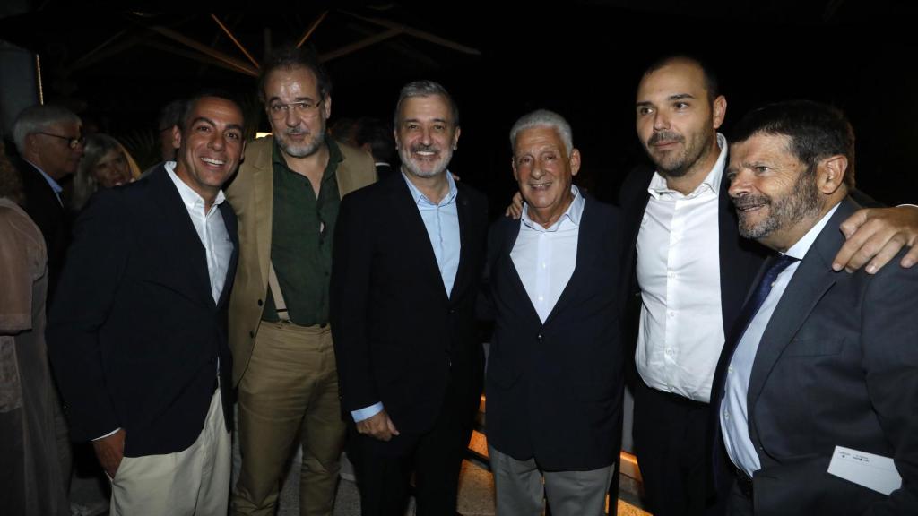 Joaquim Clos, Mateu Hernandez, Jaume Collboni, Jordi Clos, Albert Dalmau y Albert Batlle, en la fiesta anual de 'La Terraza del Claris'