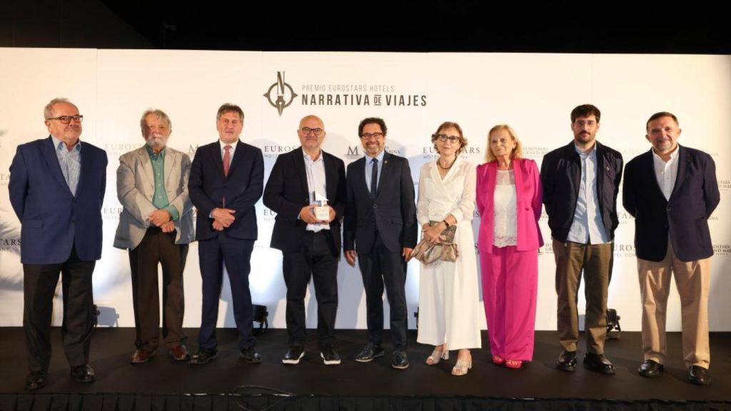 Fornés, el cuarto por la izquierda, junto a los miembros del jurado y de Amancio López, en la entrega del Premio Eurostarts